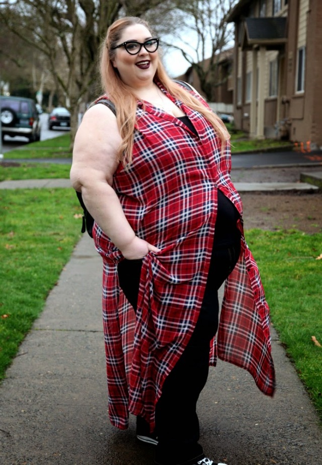 plus size outfit black pants and top with red chiffon plaid button down shirt