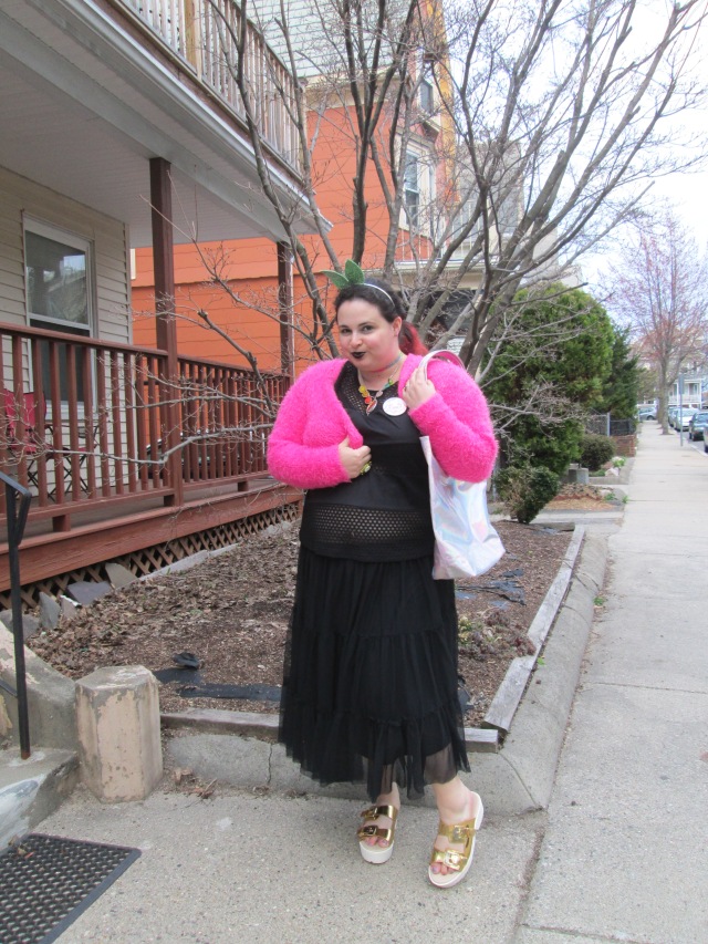 raver goth plus size outfit with rainbow jewelry and holographic bag